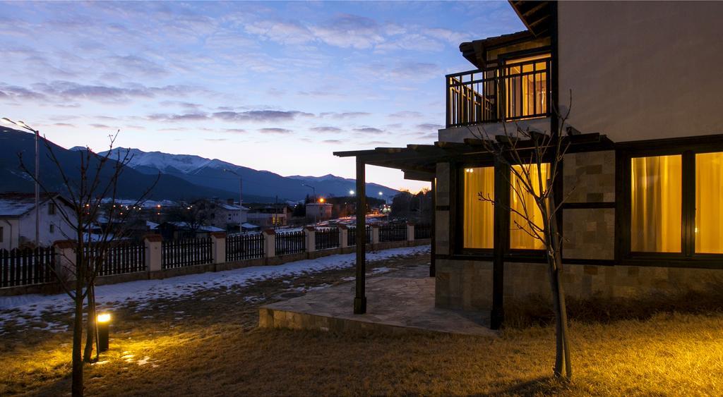 Holiday Village Coop 도브리니쉬트 외부 사진